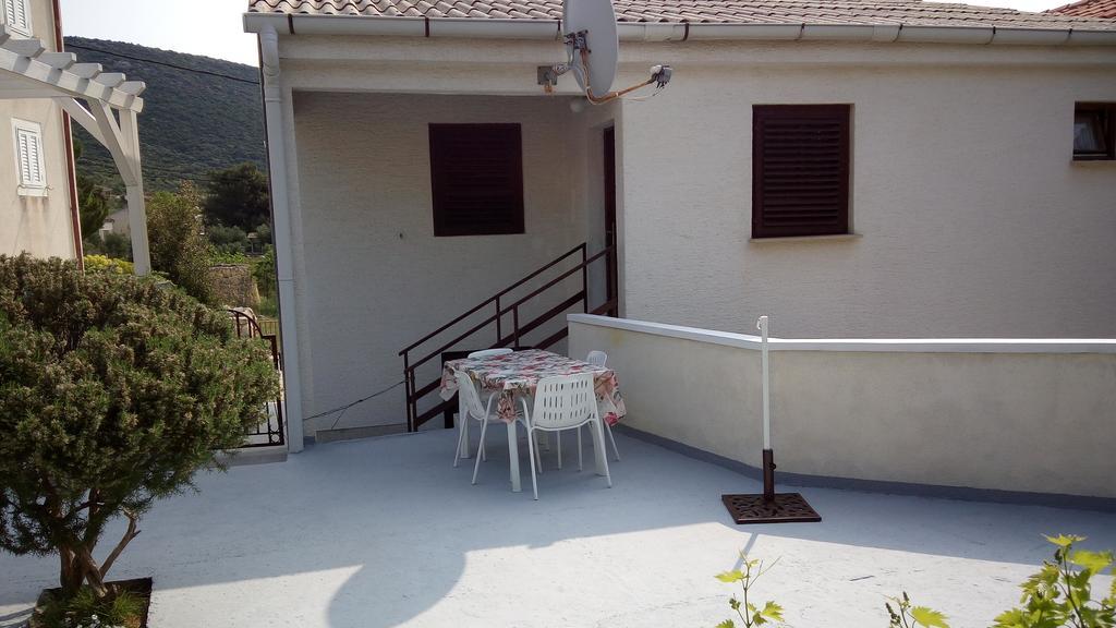 Apartments Tatjana Martinscica  Luaran gambar