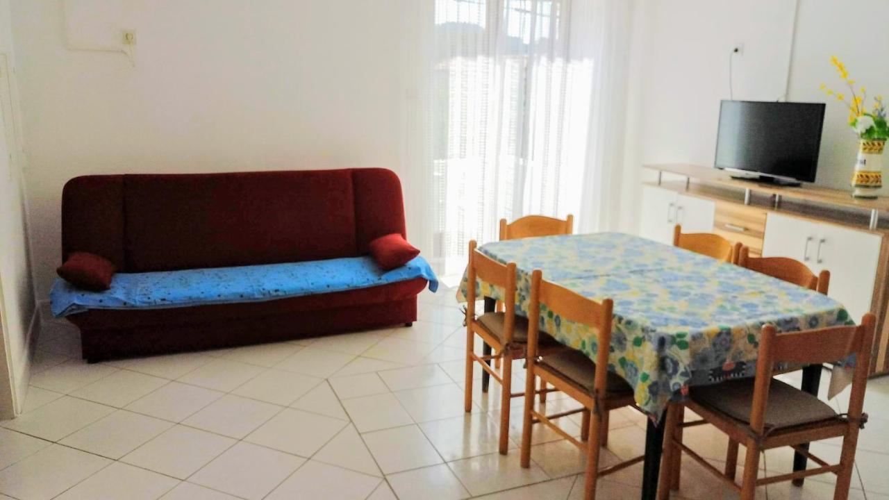 Apartments Tatjana Martinscica  Luaran gambar